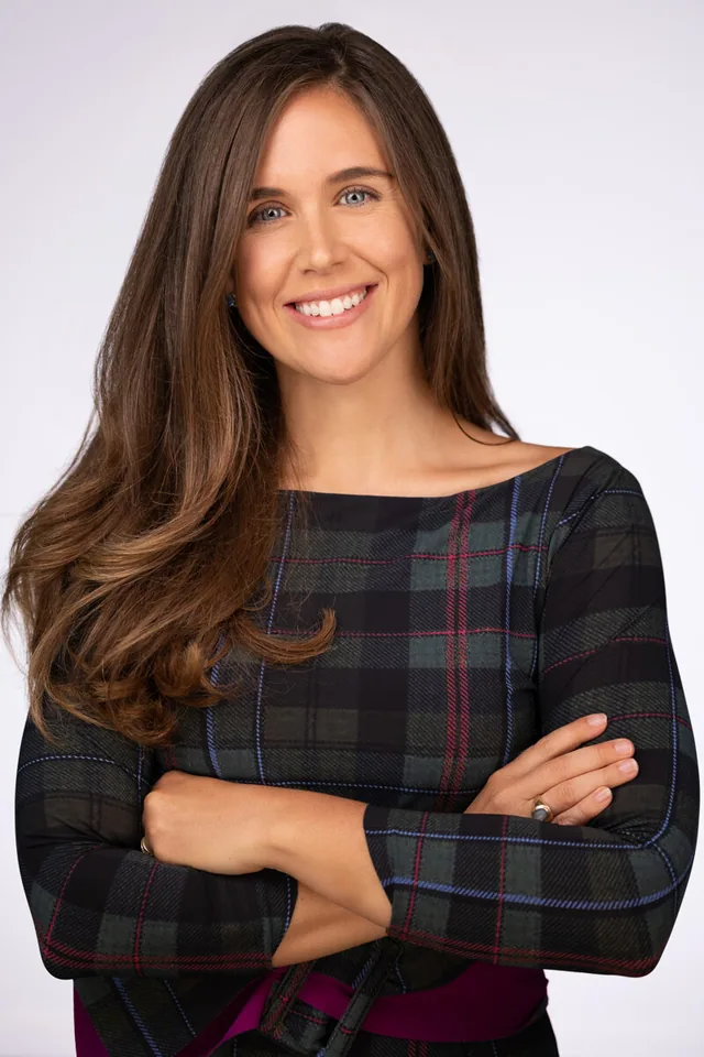 Kate middleton headshotdc professional headshot photographer dc linkedin photos-3.JPG