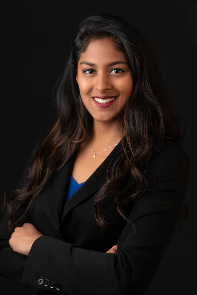 company headshots profiles black backdrop consistent photos headshotdc dc headshots moshe zusman-4.JPG