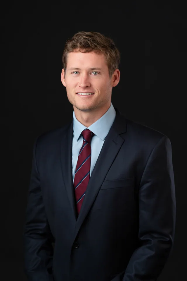 company headshots profiles black backdrop consistent photos headshotdc dc headshots moshe zusman-6.JPG
