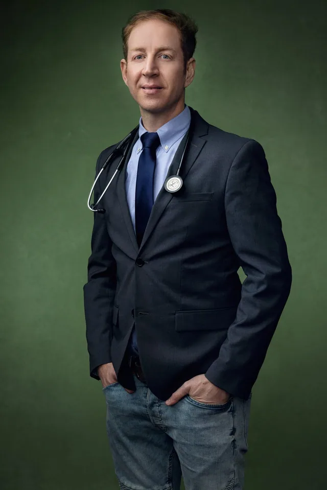 doctor portrait headshot ERAS webmd medical practive editorial magazine-2.JPG