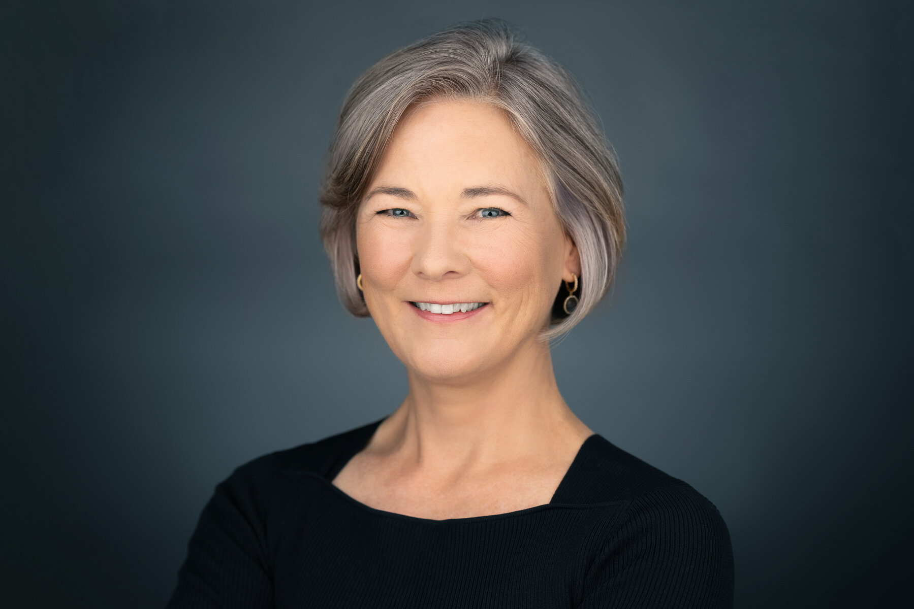 rock the grey headshot dc headshots moshe zusman corporate photography-3.JPG